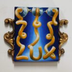 "De Lux" 2023, olio su cartone e legno inciso in foglia oro cm 30x25