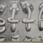 "Non rubare" 2020, grafite su cartone sagomato cm 21x70